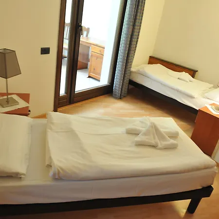 Biker Al Gallo Forcello Passo di Pramollo