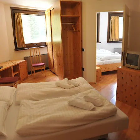 Biker Al Gallo Forcello Passo Pramollo